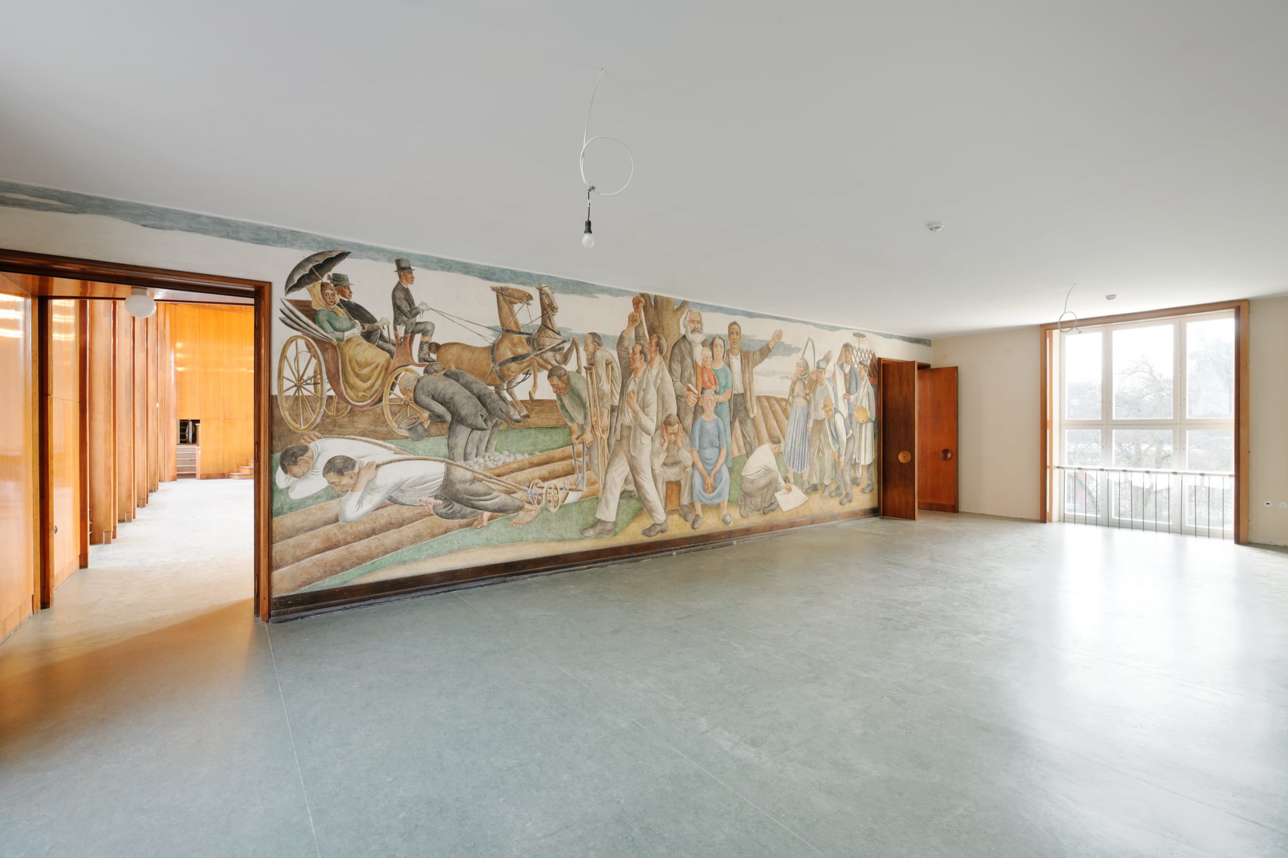 Aula und Vorraum der Kunsthochschule Berlin-Weißensee